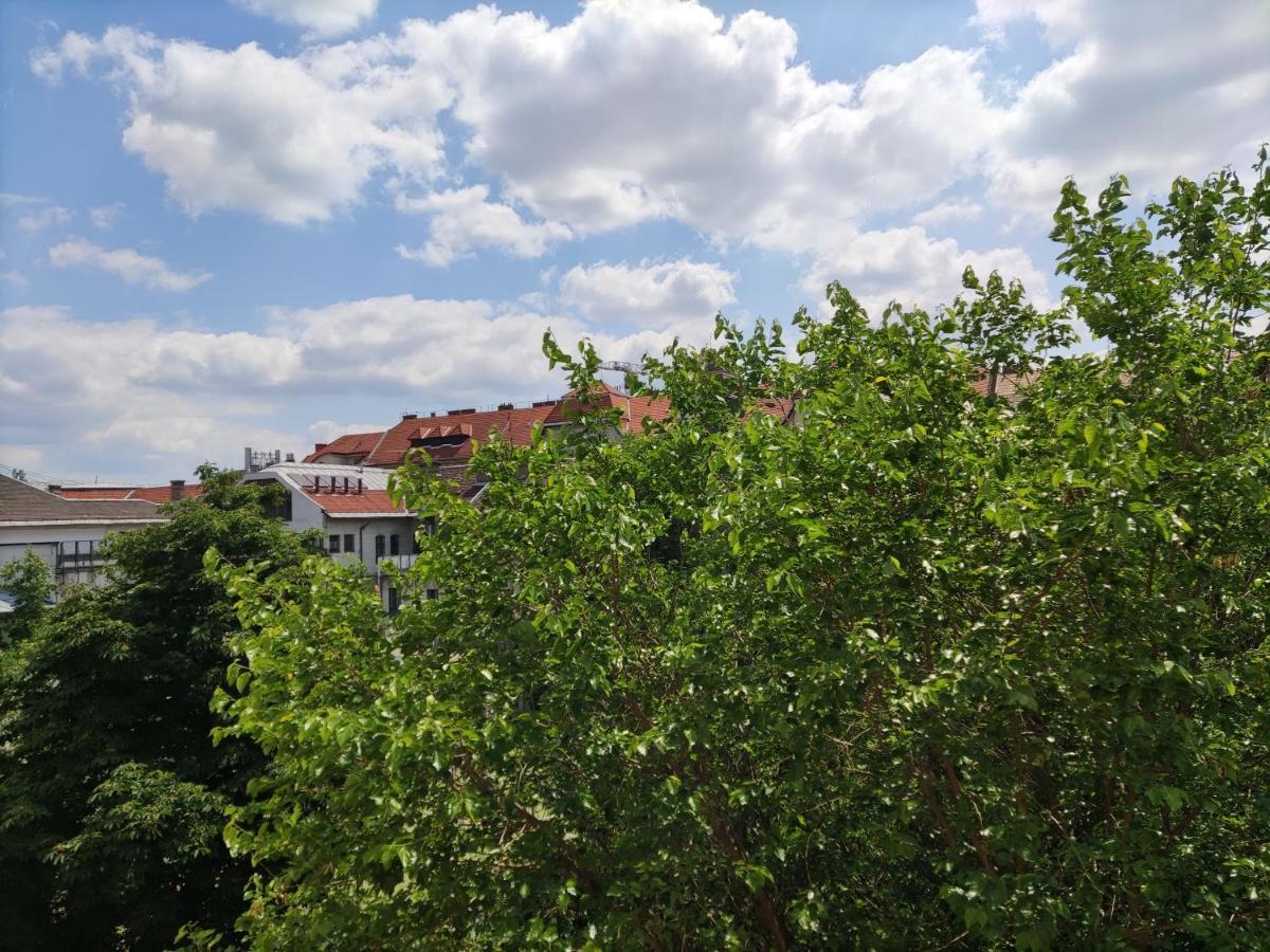 Apartmán Park View, Close To River, Ac, Bauhaus Vibe, 2 Balconies *